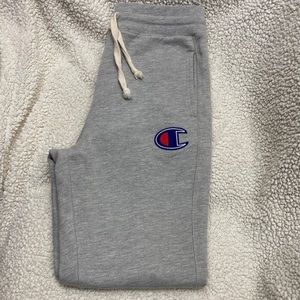 Men’s Champion Life Reverse Weave Joggers Gray size Medium Athleisure Activewear